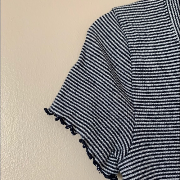 Hollister Fitted Striped Tee - Picture 5 of 5